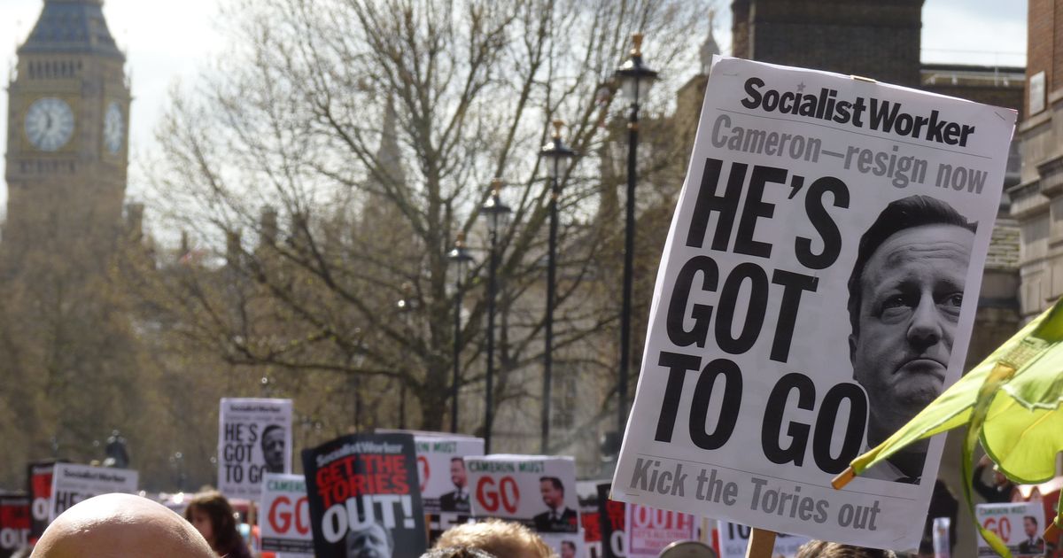 David Cameron Resignation Protest Sees Hundreds Demonstrate In London ...