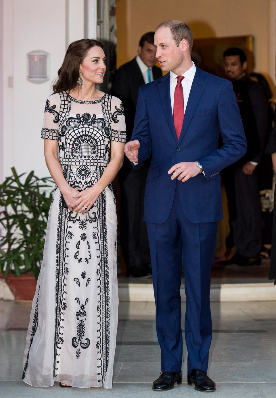 The Duchess Of Cambridge's India And Bhutan Outfits Were Truly Stunning ...