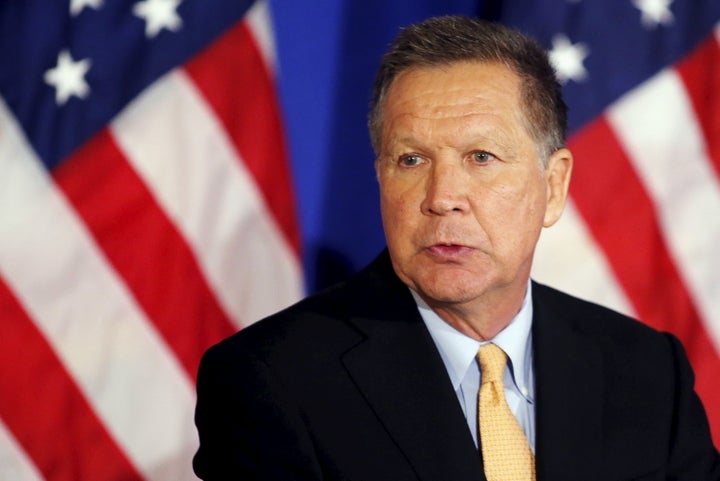 Ohio Gov. John Kasich (R) criticizes Donald Trump and Ted Cruz