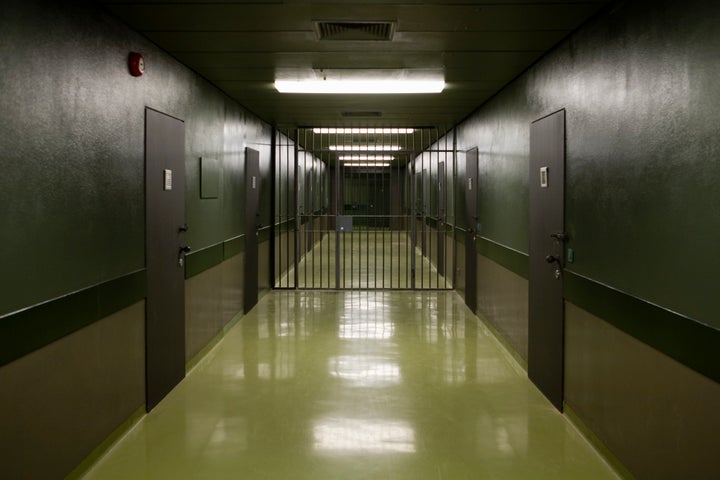 <strong>Some women leaving prison were given tents, an inspection found</strong>