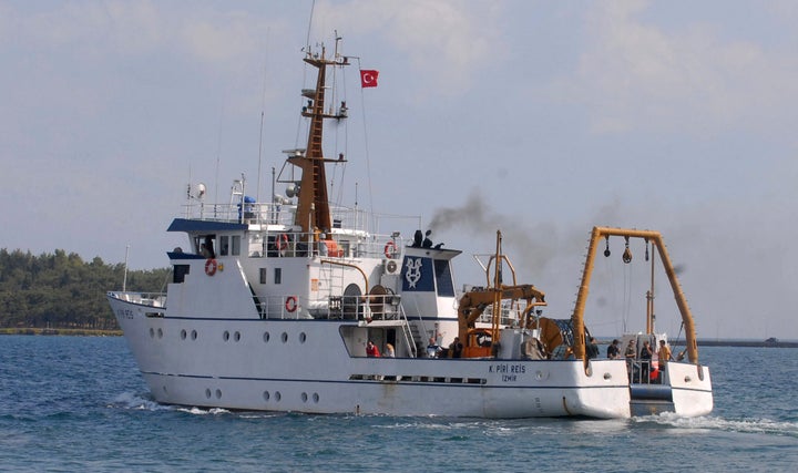 What a seismic research vessel looks like.