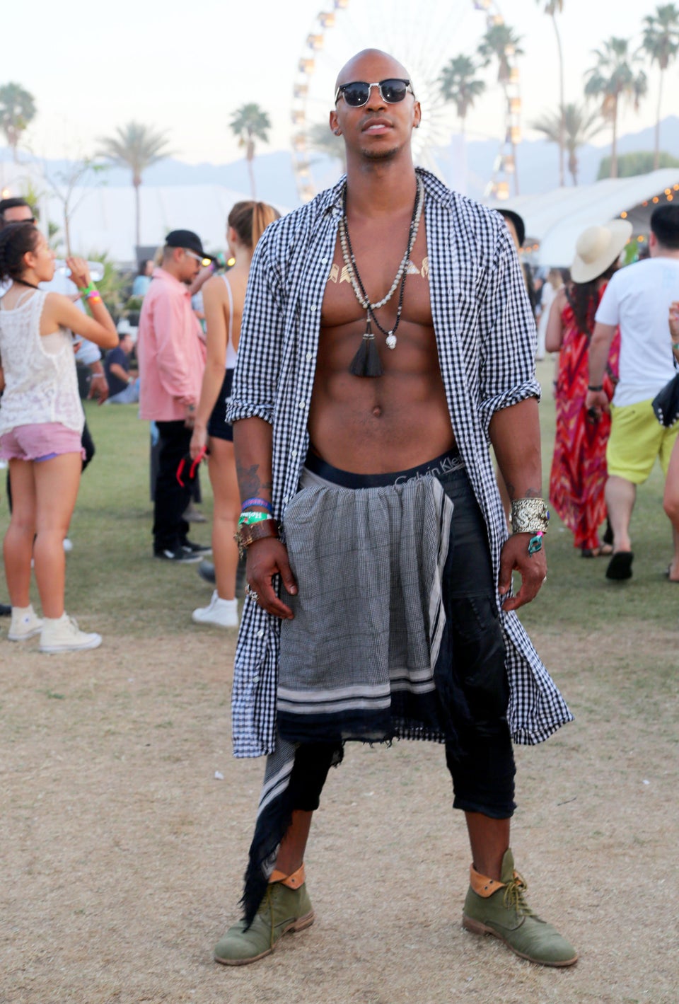 Introducir 94+ imagen coachella outfit for men