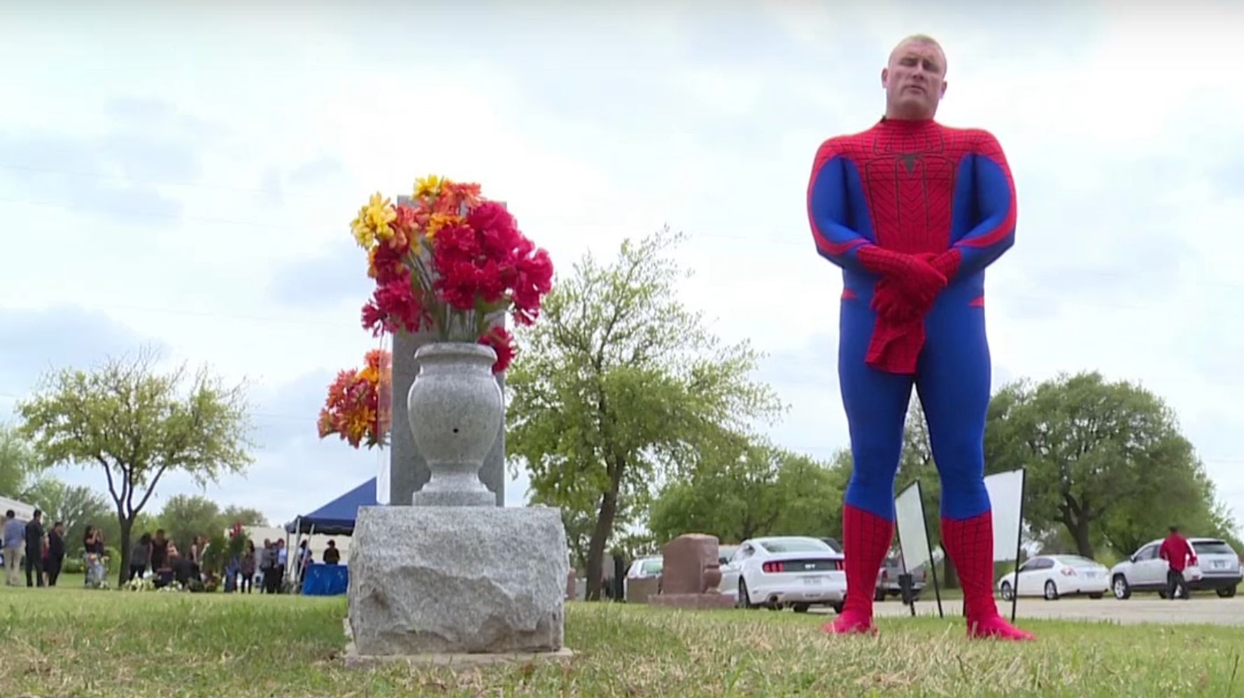 Police Officer Attends Child's Funeral Dressed As Spider-Man | HuffPost  Voices