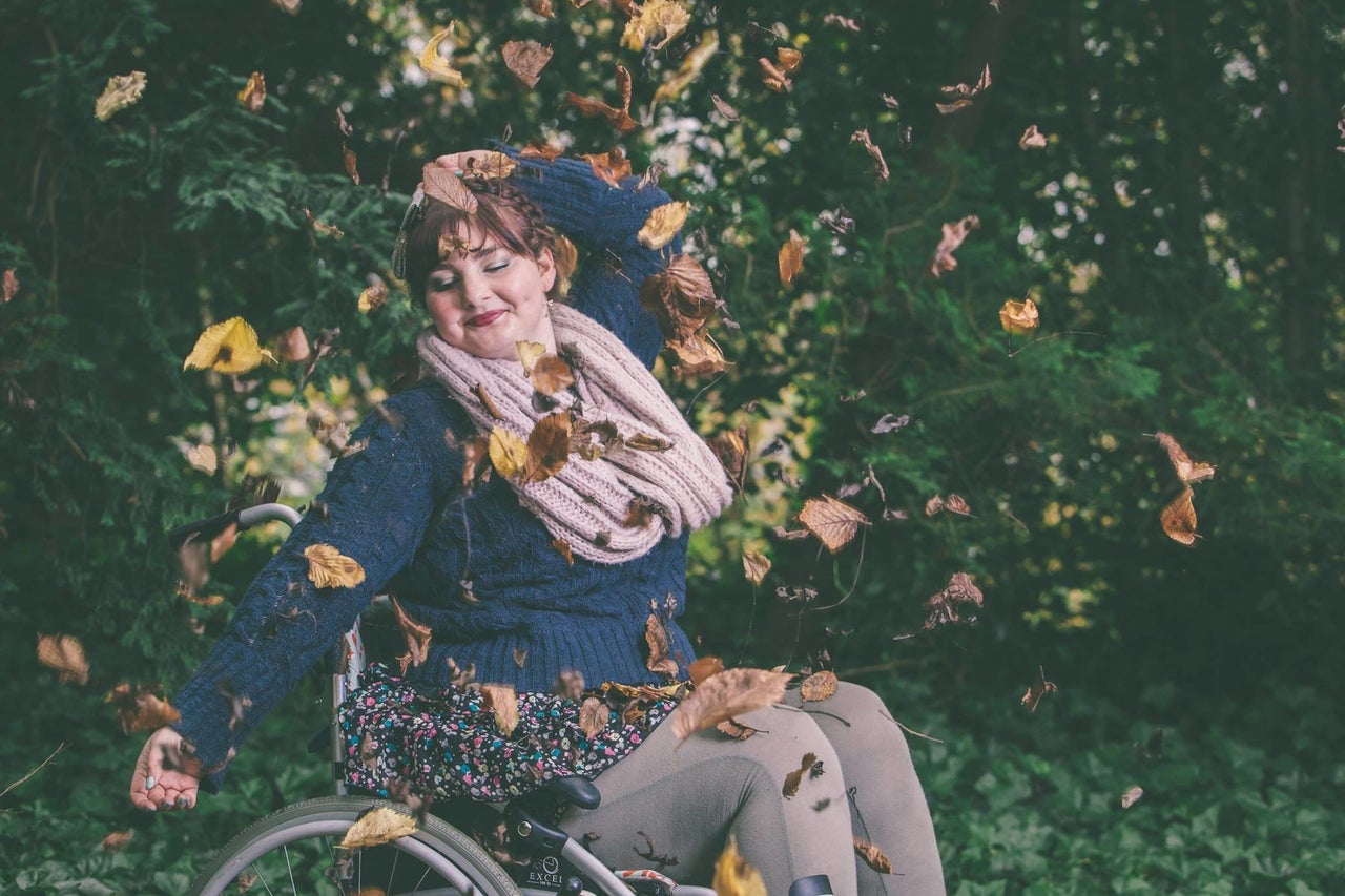 <strong>Lizzie's first photo shoot in her wheelchair</strong>