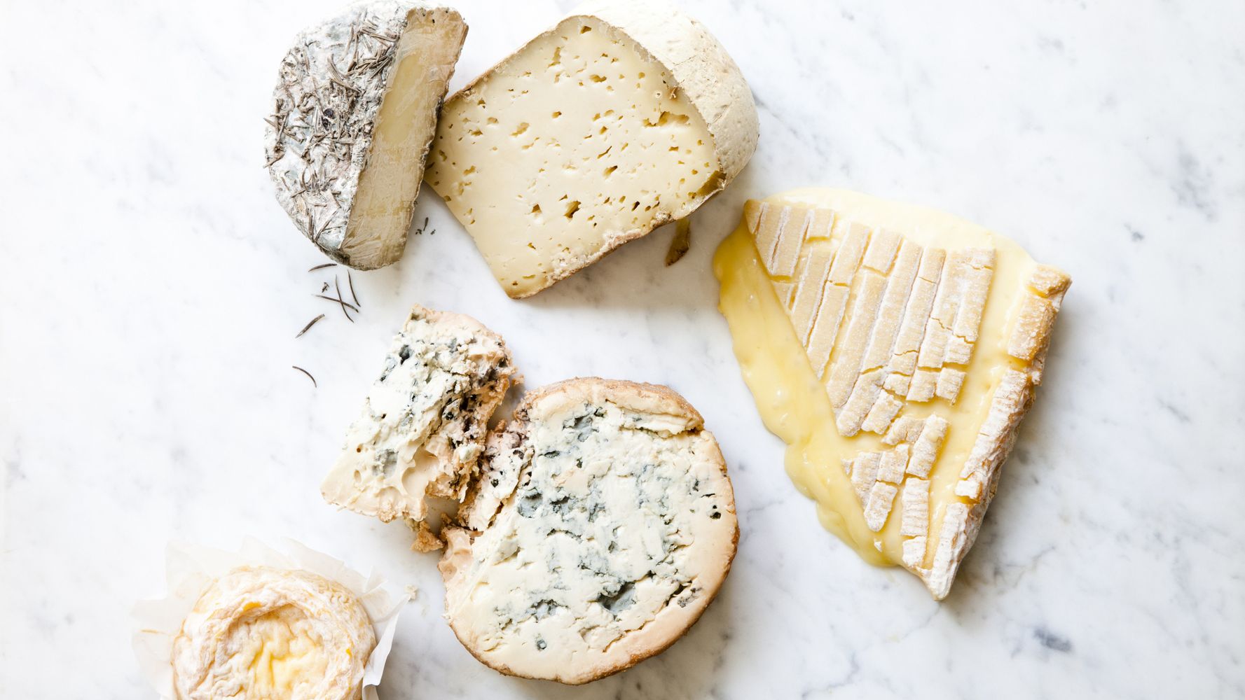 Cheese - how to keep it fresh for longer - FreshMAG
