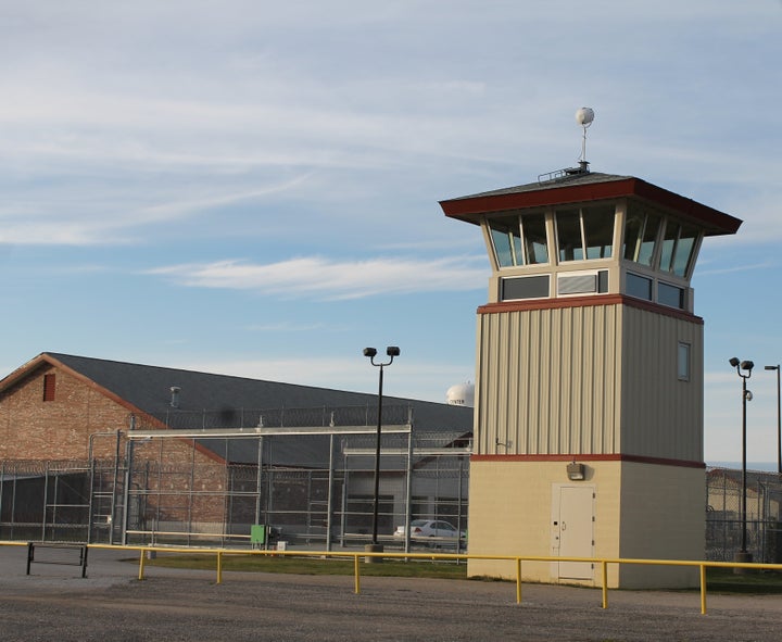 The state's prison population increased from 21,007 in 1992 to 39,709 in 2011. During that same time period, there was a $315
