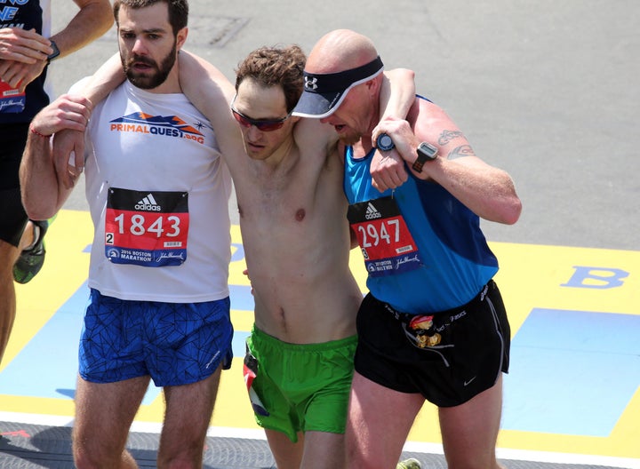 When helping a fellow runner is more important than anything else on the course. 