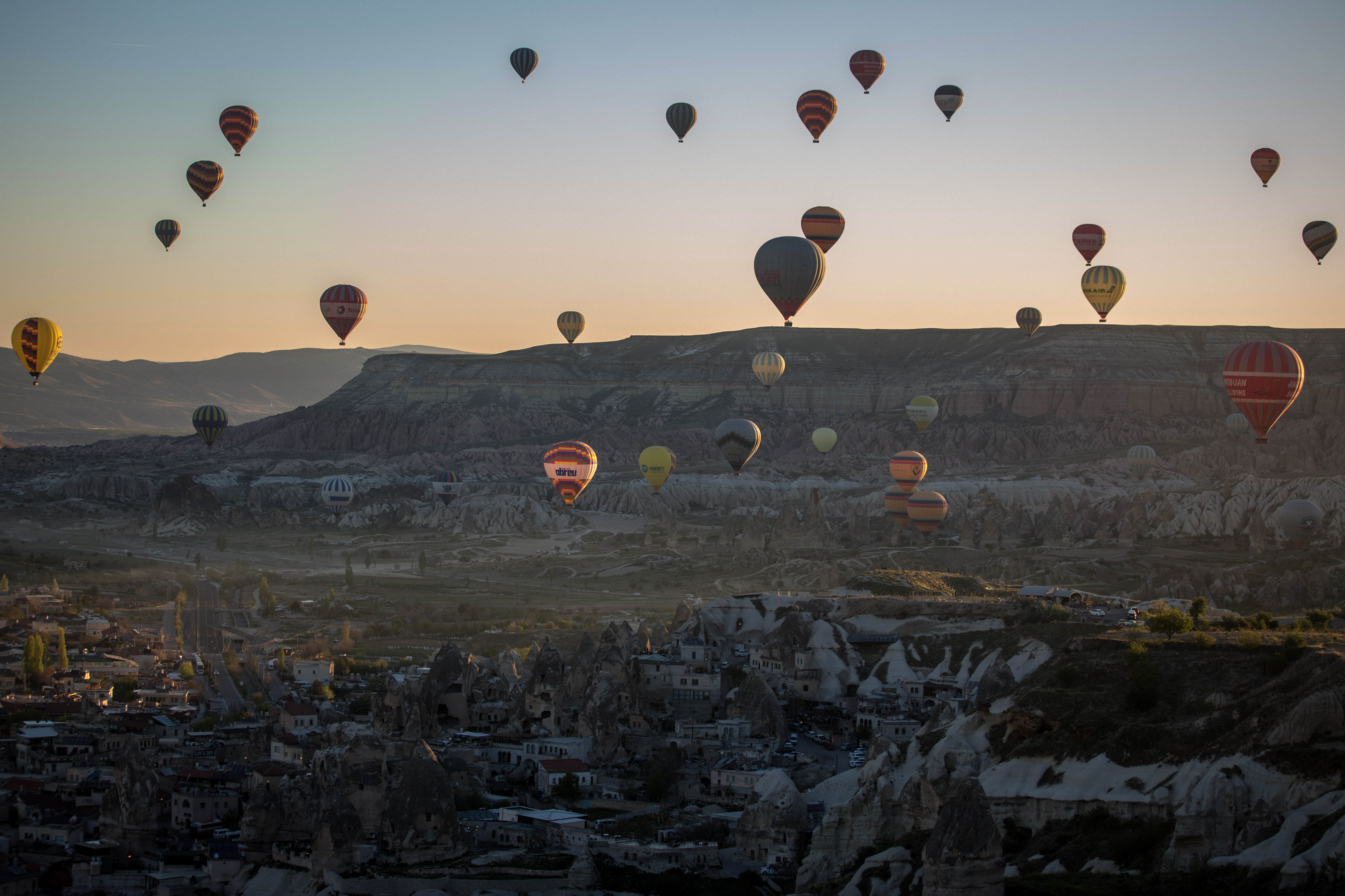 Stunning Ballon Festival In Cappadocia Showcases Turkeys Beautiful Landscape HuffPost UK News photo photo image