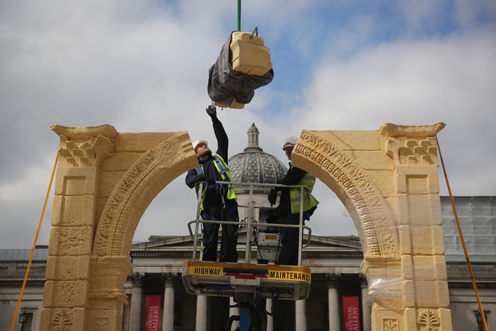 A replica of Palmyra's Arch of Triumph has been erected in London's Trafalgar Square where it will be on display for three days