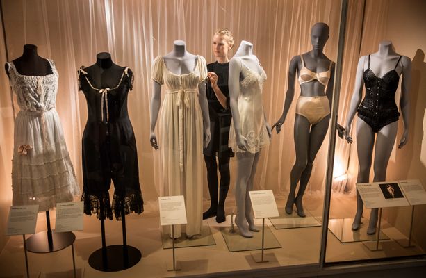 Women's underwear through history: LVR Industrial Museum exhibit