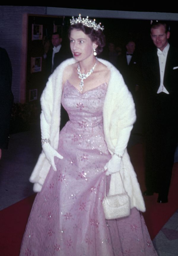 Vintage Photos Of Queen Elizabeth II Prove She's The Most Stylish Royal ...