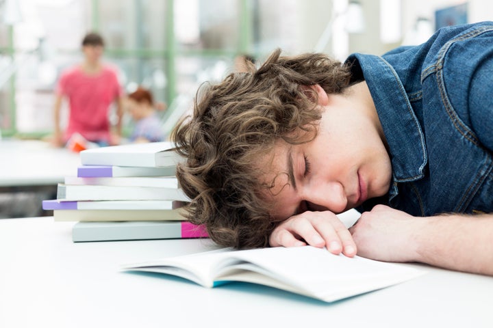 Are College Students Actually Sleeping MORE Than We Thought? | HuffPost Life