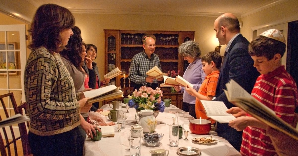Passover 2016 The Traditions And History Behind The Jewish Festival