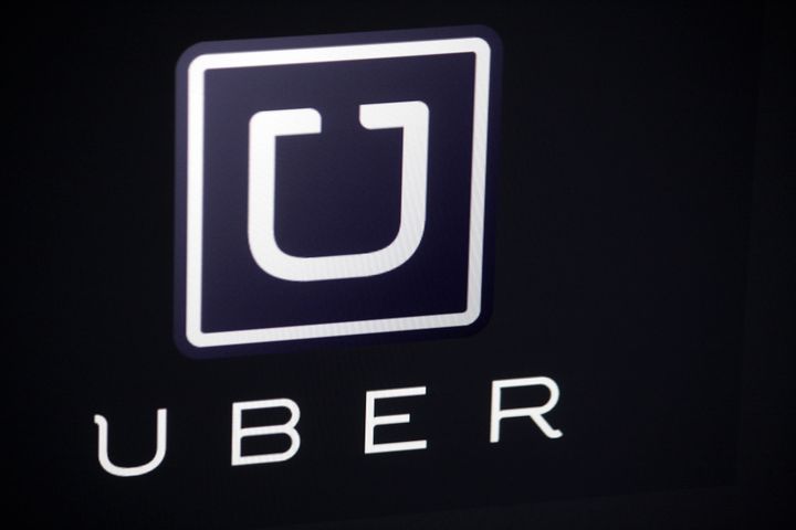 Uber faces a new lawsuit that accuses the company of price-fixing.