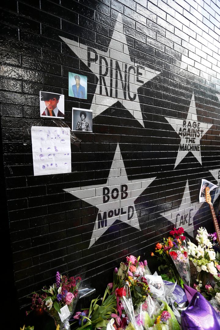 <strong>Prince's star adorns the wall at First Avenue as a memorial grew outside First Avenue</strong>