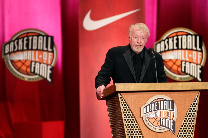 Nike co-founder Phil Knight speaks during the 2012 Naismith Memorial Basketball Hall of Fame enshrinement ceremony in Springfield, Massachusetts, September 7, 2012. REUTERS/Dominick Reuter (UNITED STATES - Tags: SPORT BASKETBALL BUSINESS)