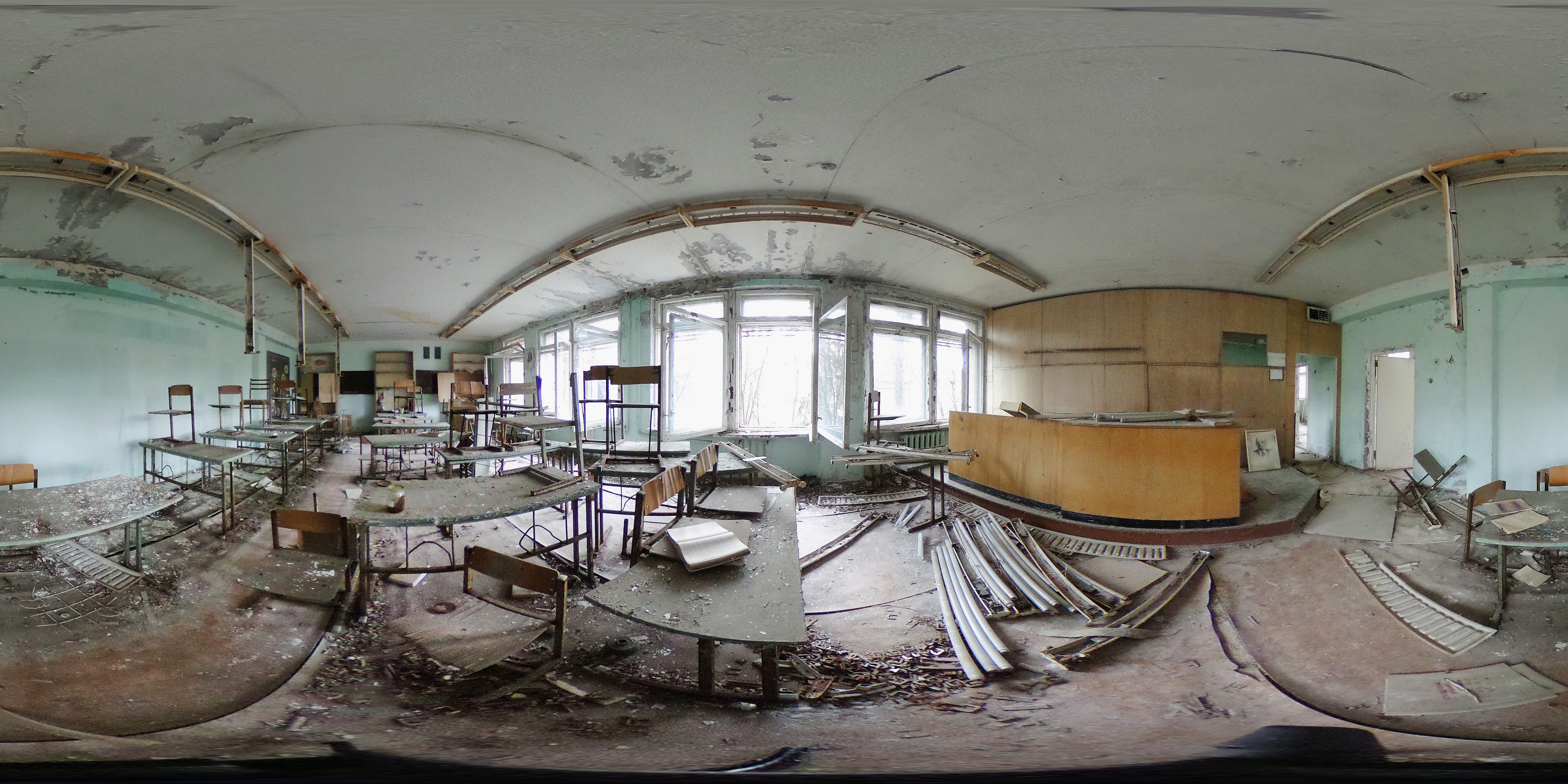 Chernobyl Disaster 360 Degree Photos Show Radiation Ghost Town 30 Years ...