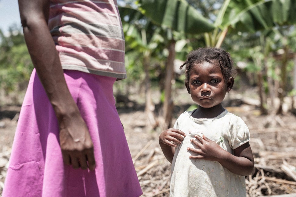 13 Stunning Photos That Capture The Spirit Of The Women Of Haiti | HuffPost