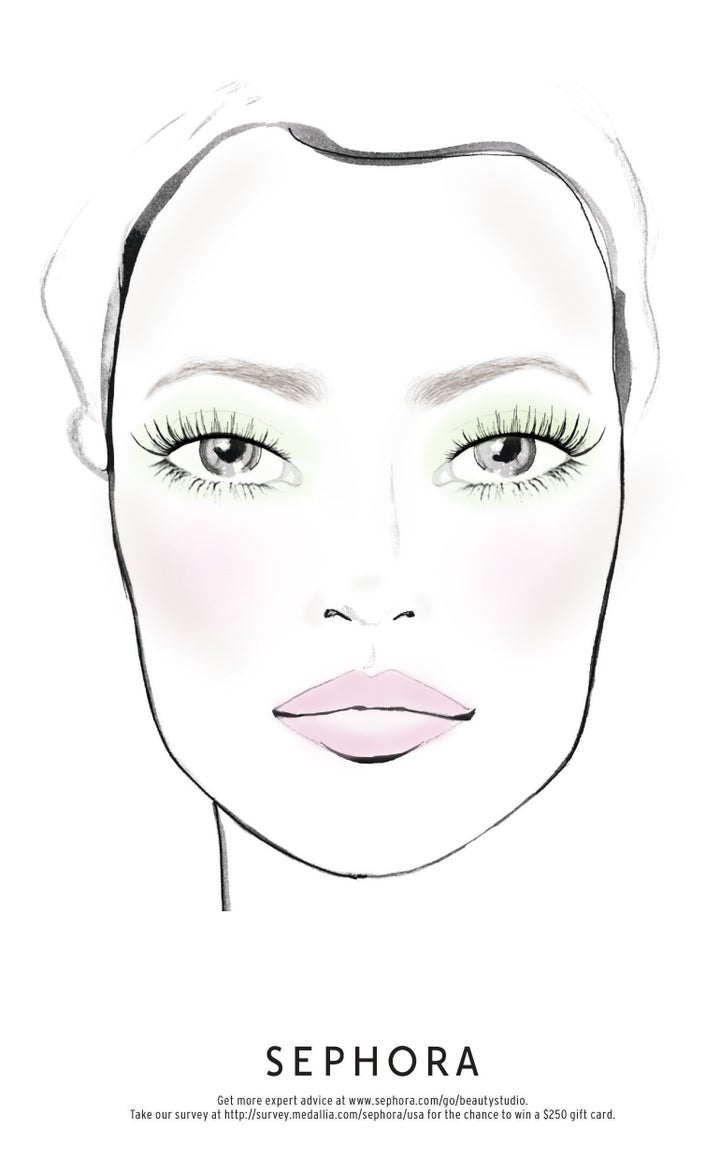 Mint green eyeshadow paired with a muted pink lip gloss is springtime fine.