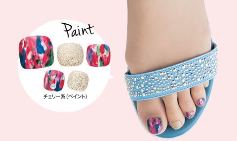 No need for teeny tiny nail art brushes for this watercolor paint pedicure design.