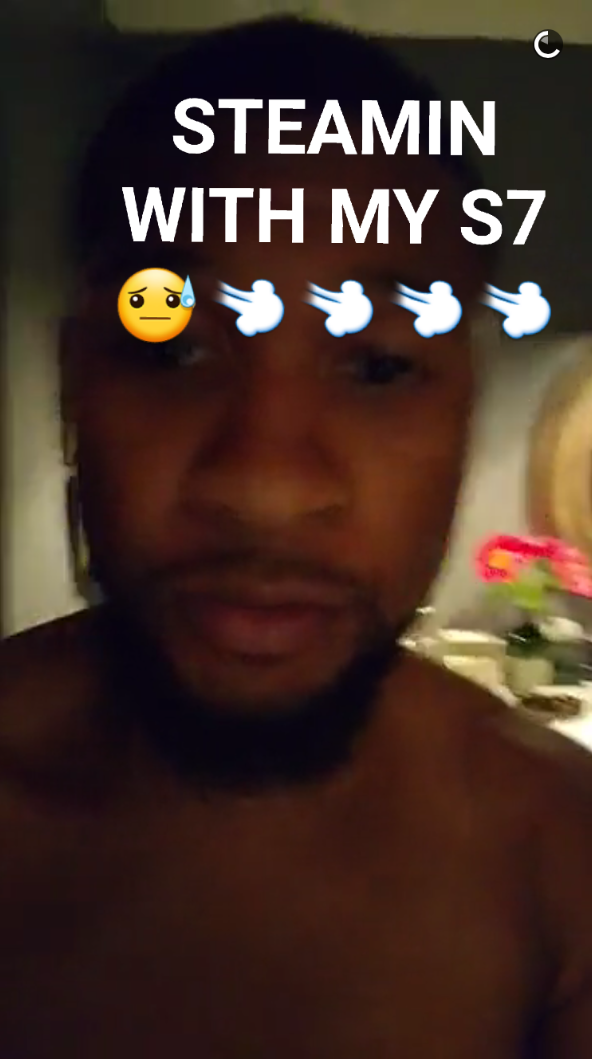 Usher Concludes Steamy Snapchat Story With Nude Selfie Huffpost