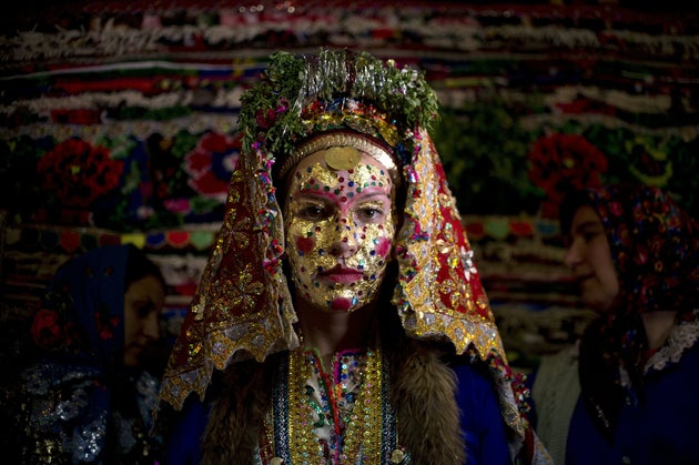 Stunning Images Of A Bulgarian Muslim Bride Reviving Old