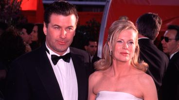 Kim Basinger Opens Up About Nasty Divorce From Alec Baldwin Huffpost Life