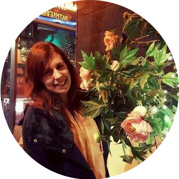 Jessica Bignell is a social media advocate and mental health blogger. Her dream is to inspire and encourage those suffering w