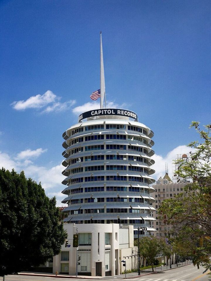 Capitol Records Building / Capitol Studios 