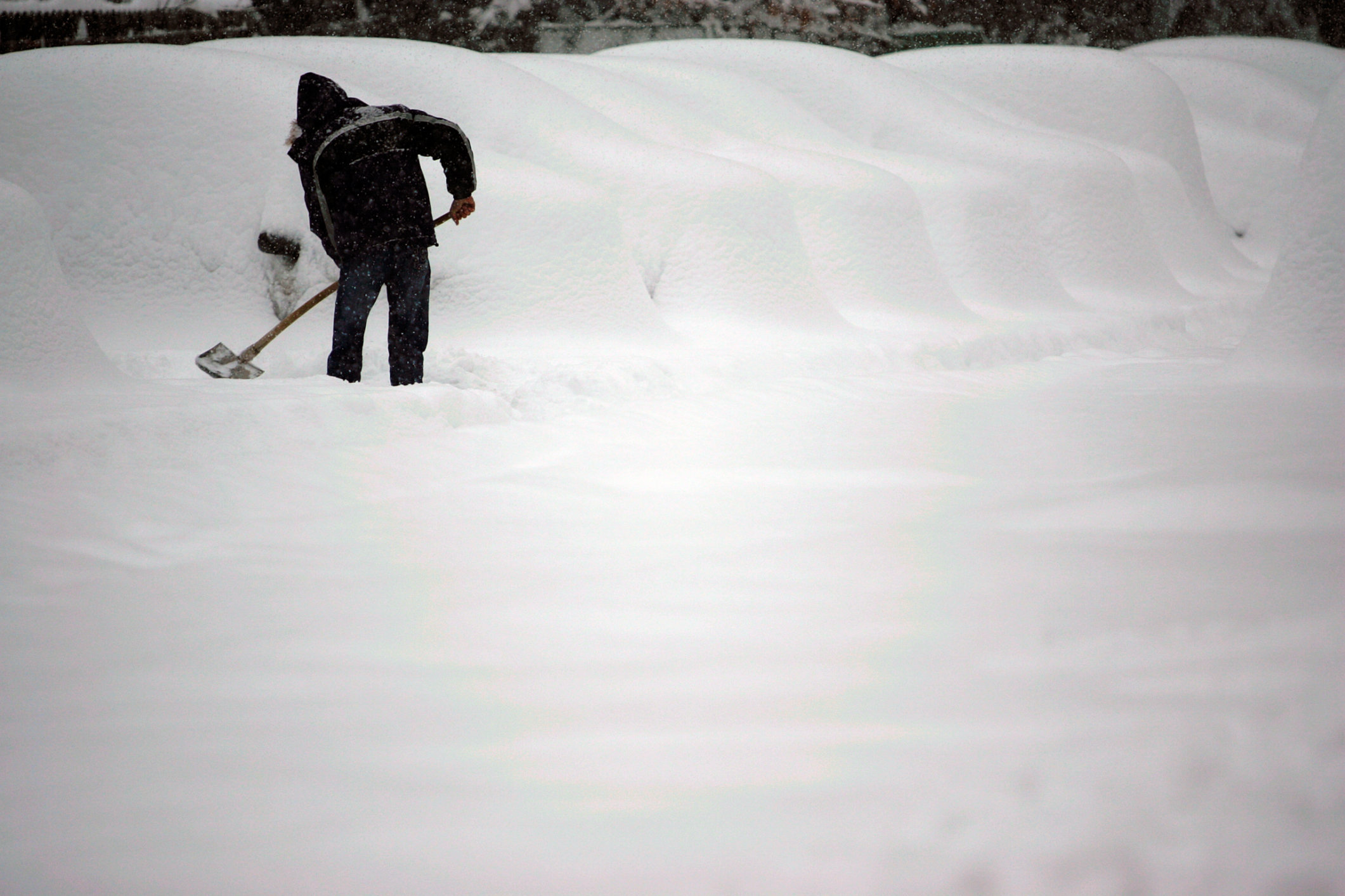 UK Weather Forecasters Warn Snow Will Blight Bank Holiday Weekend ...