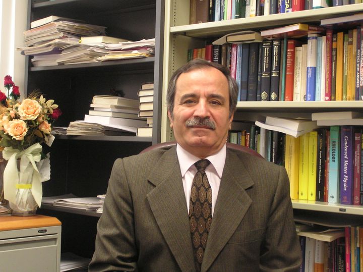 Dr. Muhammed Sahimi, a USC petroleum engineering professor, spoke with The Huffington Post about Saudi Arabia's economic reform plans.