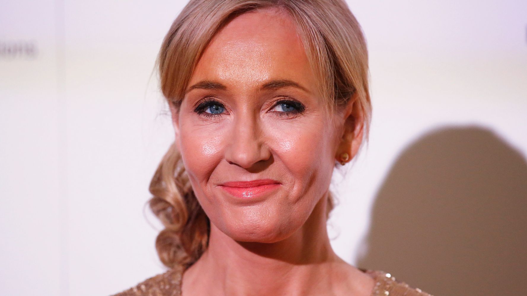 J K Rowling Apologizes For Killing Off Another Beloved Character Huffpost