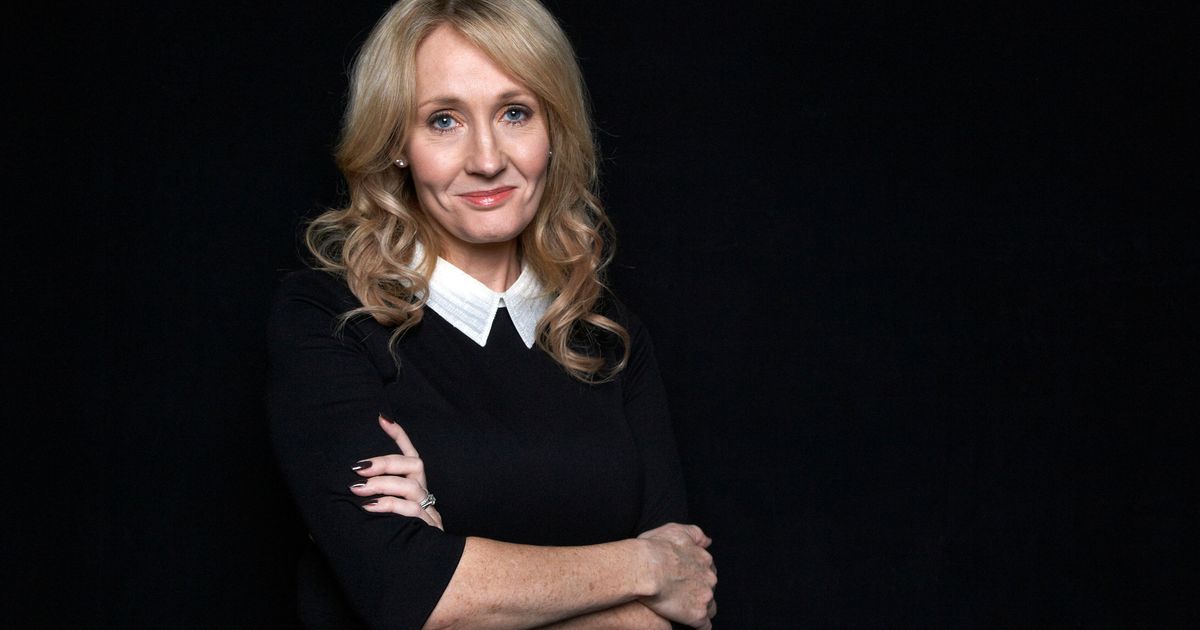 Jk Rowling Apologises To Harry Potter Fans For Lupins Death On