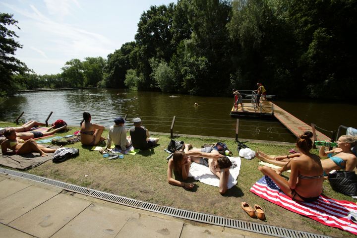 Temperatures are expected to hit 23C (73F) in London this weekend