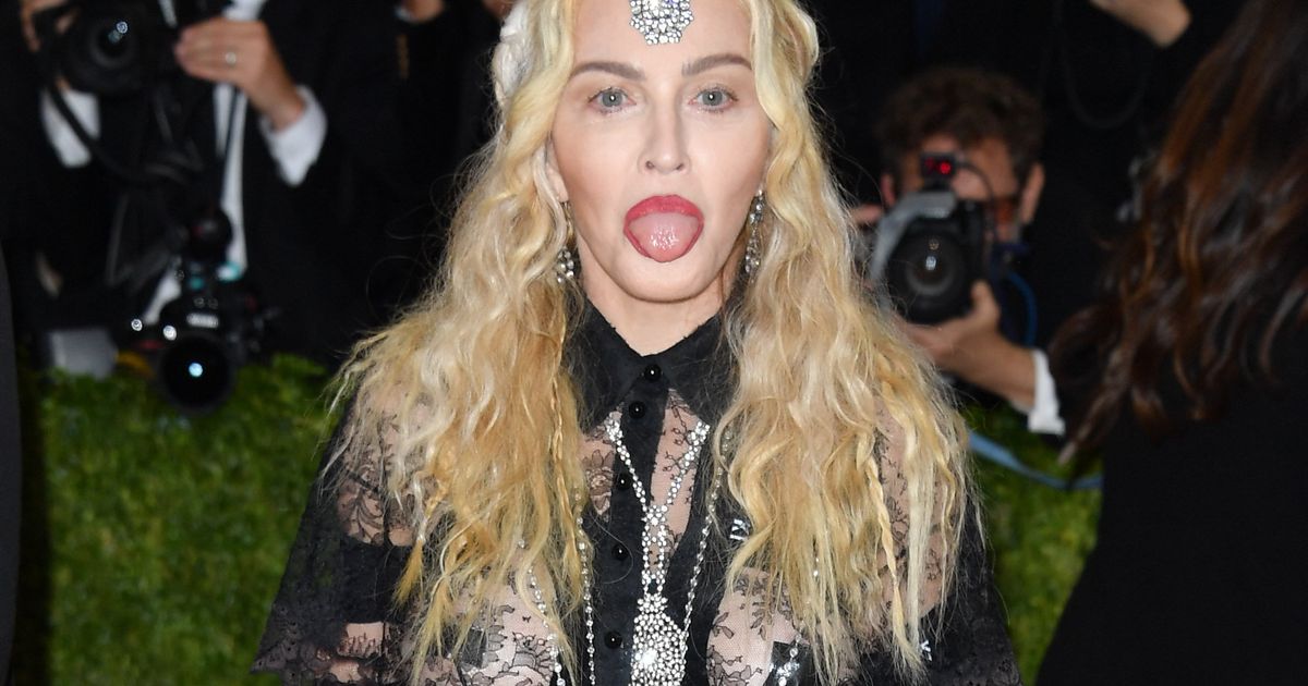 MET Gala 2016 - Madonna mit Bondage-Look MET Gala 2016 Madonna