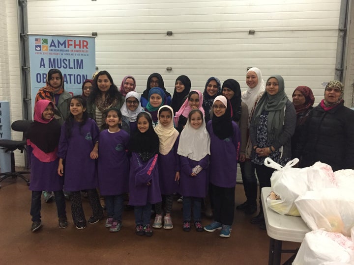 A group of Muslim women from New Jersey participated in the national service day.