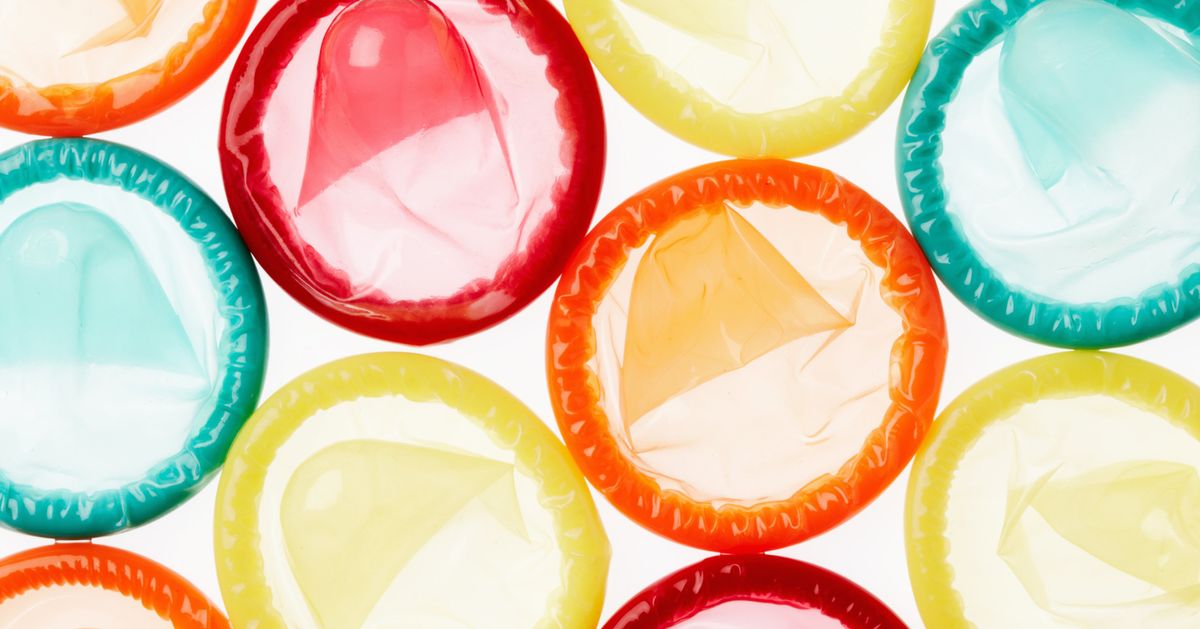 Men Who Watch Safe Sex Porn More Likely To Use Condoms Research Finds Huffpost Uk Life