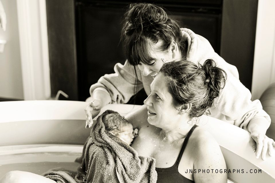 43 Raw Photos Of Moms Helping Their Daughters Give Birth Huffpost Life