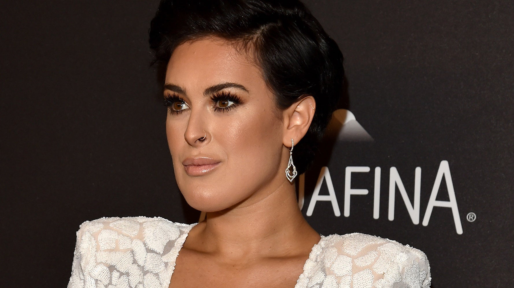 Rumer Willis Slams Photographers For Allegedly Retouching Her Jawline