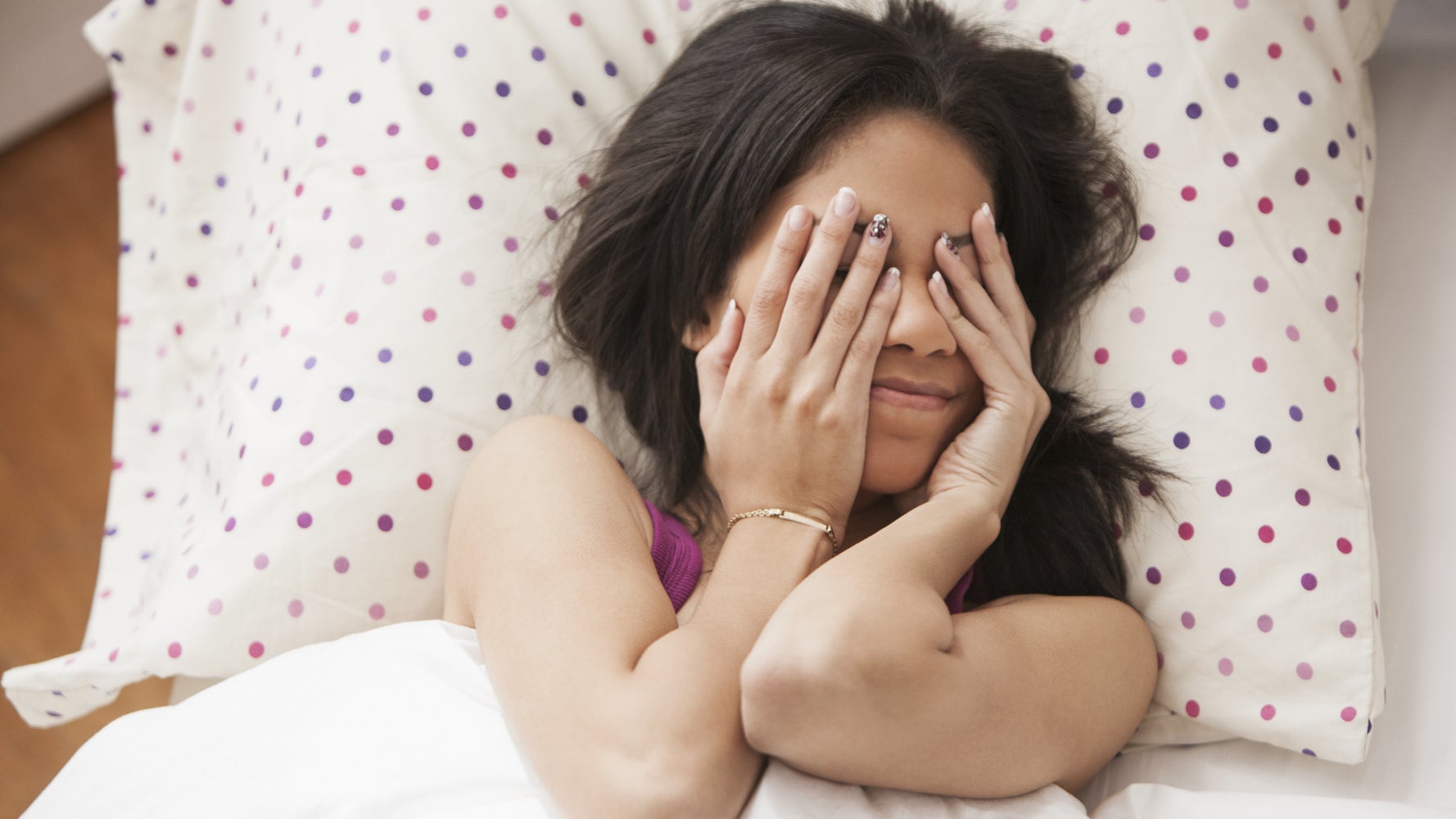 7 Ways To Wake Yourself Up In The Morning Without Guzzling Coffee 7-ways-to-wake-yourself-up-in-the-morning-without-guzzling-coffee