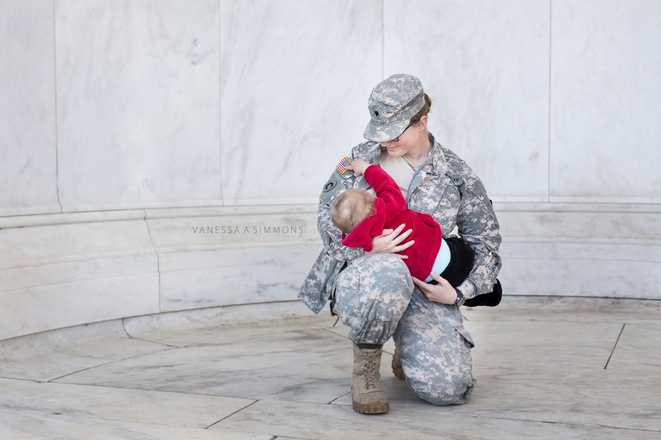 7 Powerful Photos Of Military Moms Breastfeeding In Uniform Huffpost Life