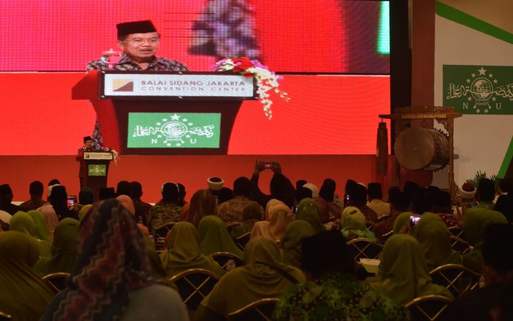 Indonesian Vice President Jusuf Kalla delivers a speech during the opening ceremony of the International Summit of Moderate Islamic Leaders in Jakarta on May 9, 2016.