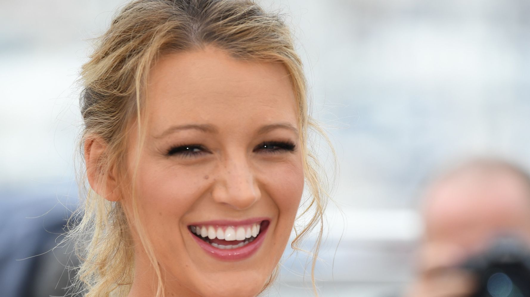 Pregnant Blake Lively Stuns In Cannes | HuffPost null