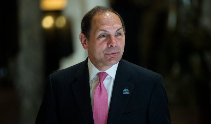 VA Secretary Robert McDonald leads a department that provides benefits to about 20 million veterans through at least 1,000 websites. Yowza.