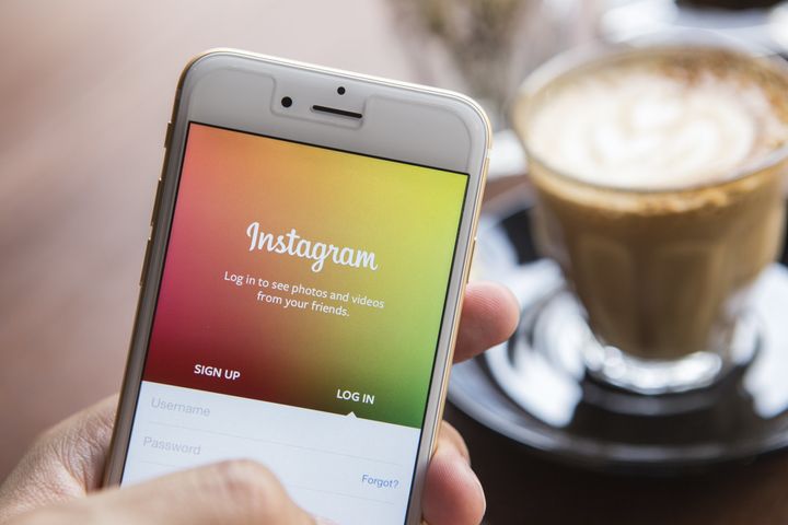 We know this coffee shop may be #popular, but don't say so on Instagram.