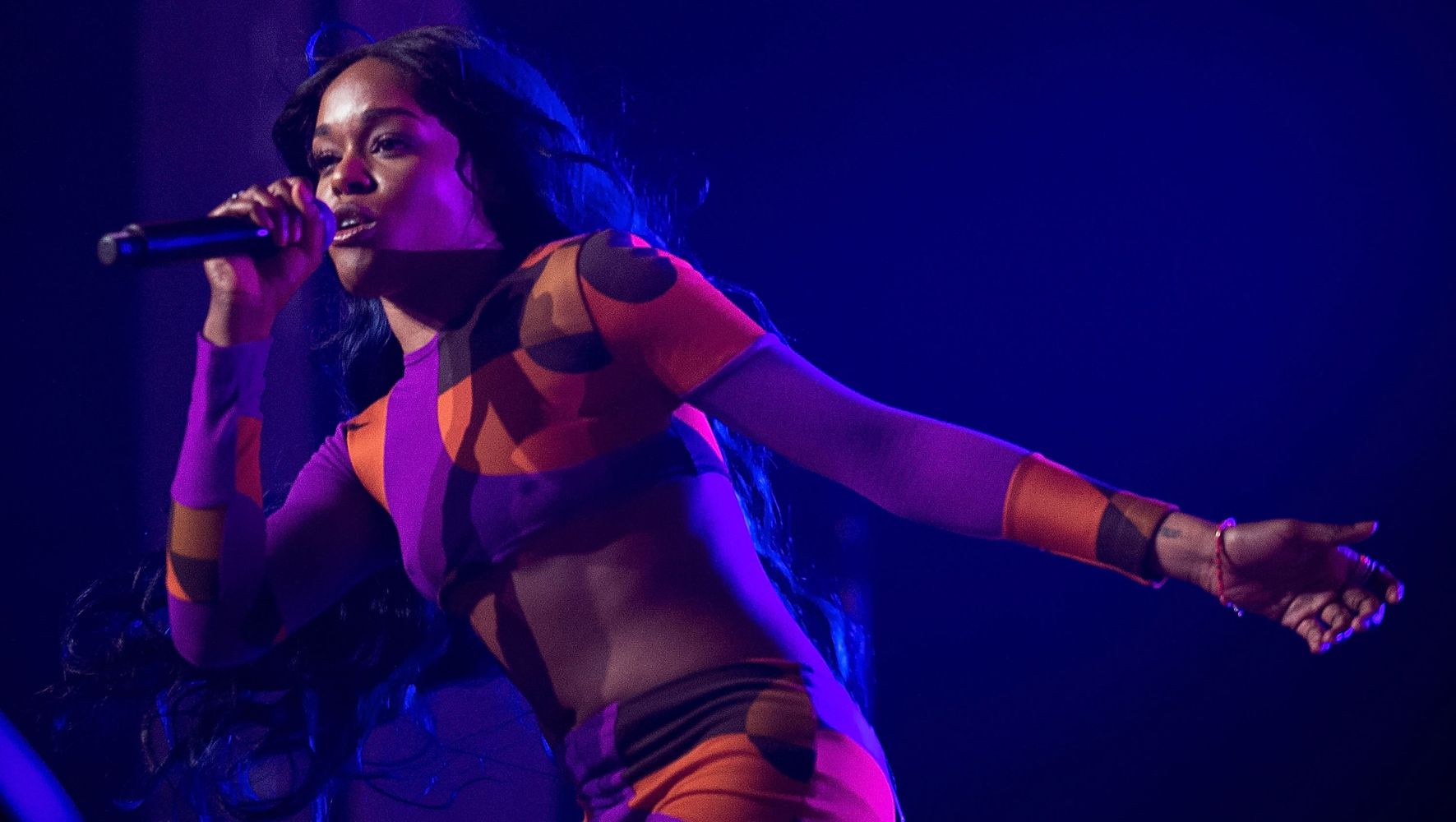 Azealia Banks Twitter Deactivated After Racist And Homophobic Tweets Huffpost Entertainment 