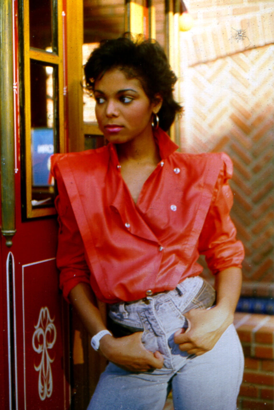 Photos Of Janet Jacksons Style Evolution Through The Years Huffpost Uk Style And Beauty 