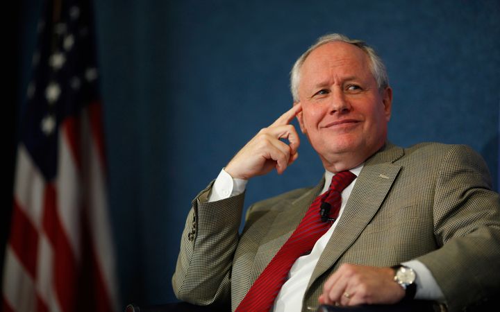 Weekly Standard editor William Kristol was called "renegade Jew" by the Breitbart website, causing the term to trend online. 