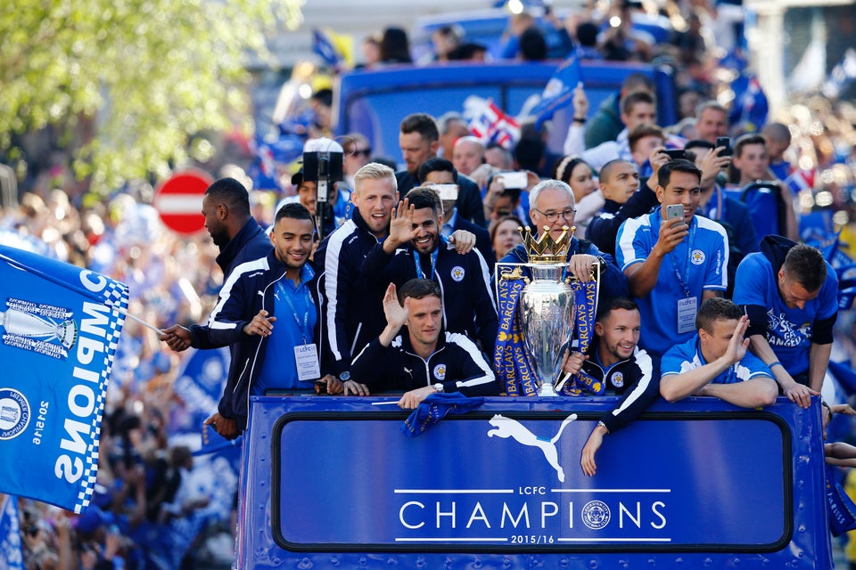 Leicester City Victory Parade Sees Hundreds Cheer The Foxes On