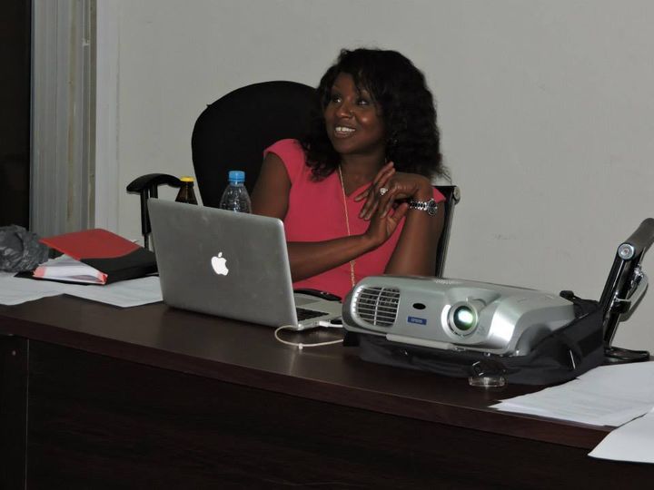 Ekene Onu, conducting a leadership training.